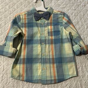 OshKosh B'gosh button-up shirt and bow tie - 4T